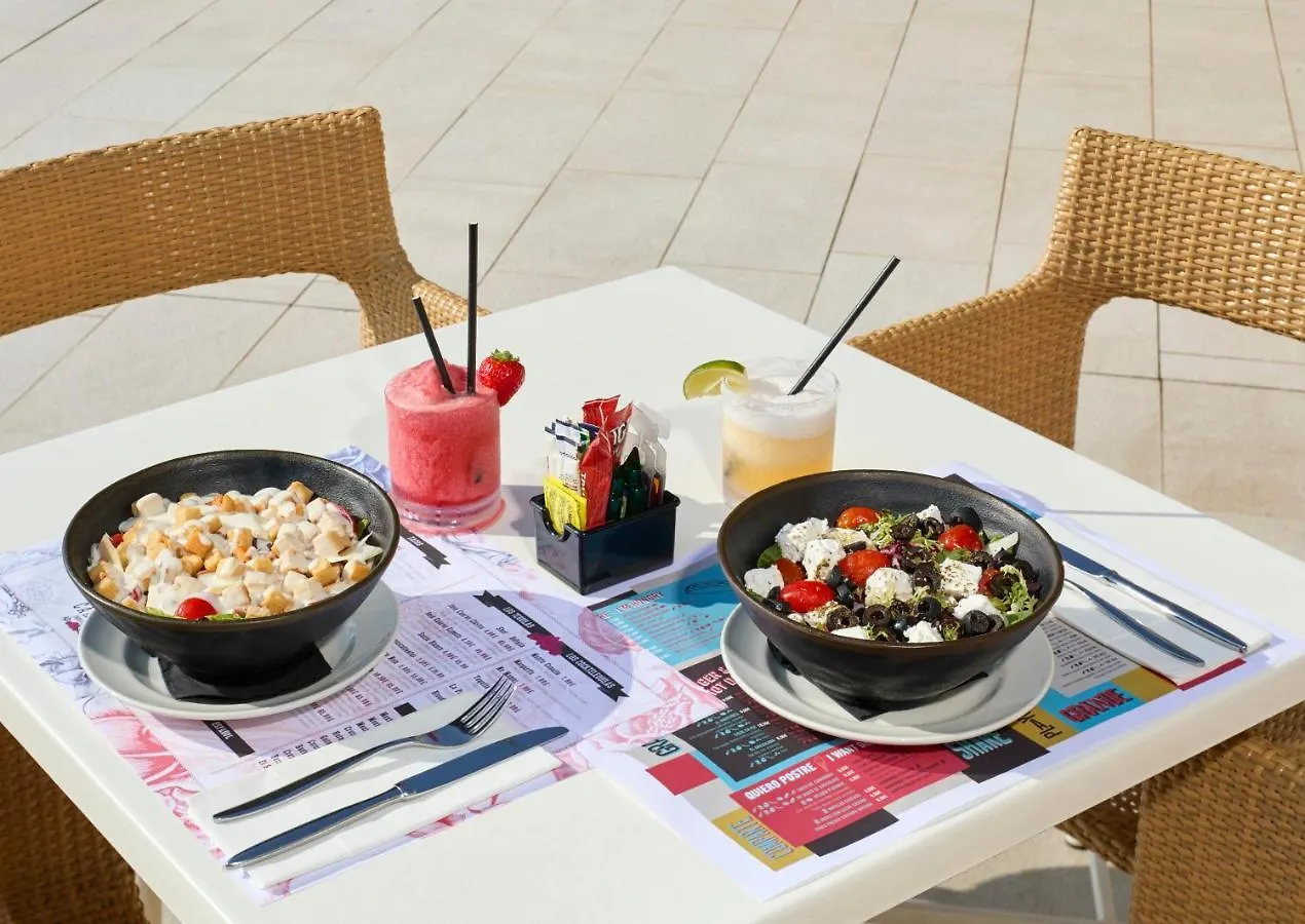 Hotel Ocean House Costa Del Sol, Affiliated By Melia トレモリノス 4*,